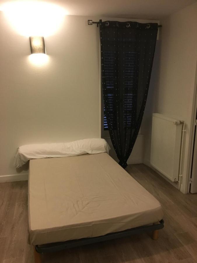 Chambres D'Hote Les Bredins Saint-Menoux エクステリア 写真