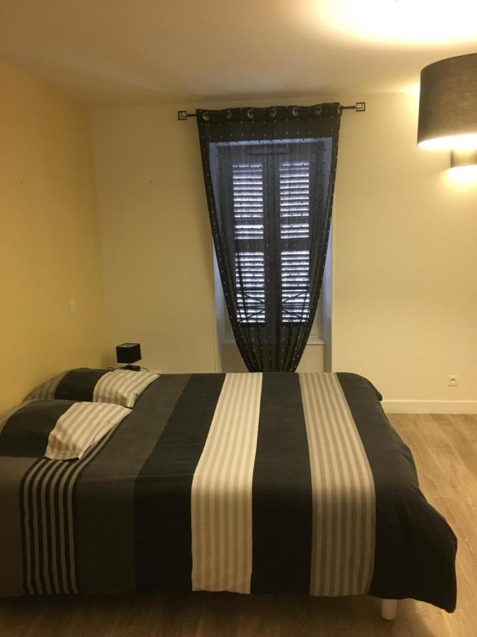 Chambres D'Hote Les Bredins Saint-Menoux エクステリア 写真