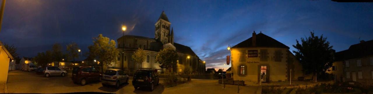 Chambres D'Hote Les Bredins Saint-Menoux エクステリア 写真